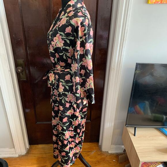 Vintage Dentelle Satin Floral Robe Black Pink Green Loungewear Resortwear SMALL - Picture 11 of 15